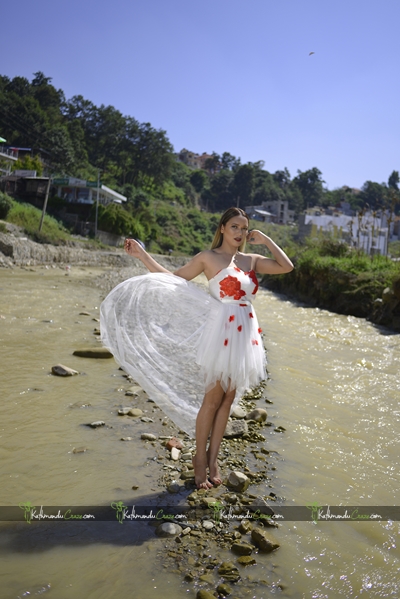 Susmita Shahi. – Gallery 14